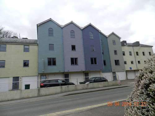 Hotels Accommodation Near Cornwall College St Austell 6 The Net Loft Valley Rd Mevagissey St Austell Cornwall Pl26 6ap