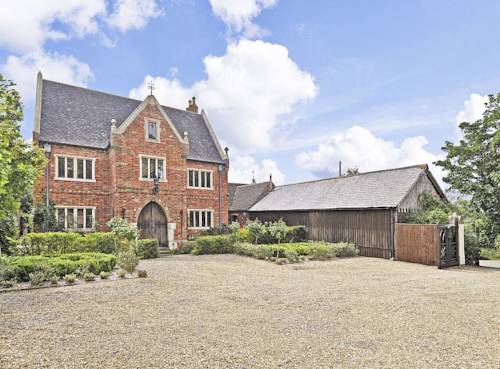 Manor Court