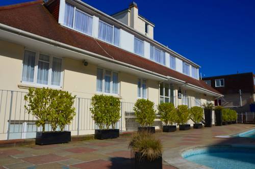 Riviera Holiday Apartments