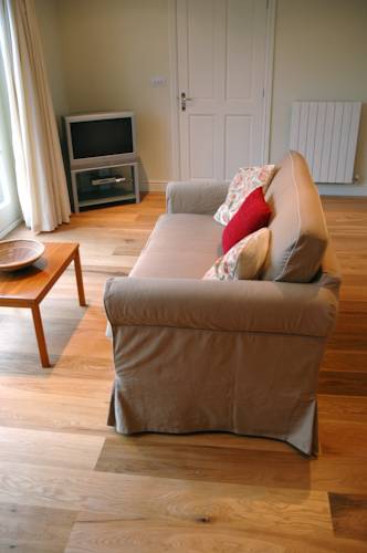 Field Cottage Bed and Breakfast