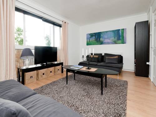 Zen Apartment