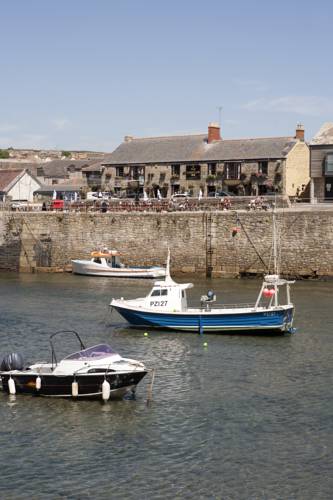 Harbour Inn