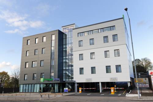 Holiday Inn Express Birmingham–South A45