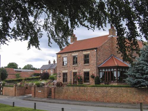 Crosshill House
