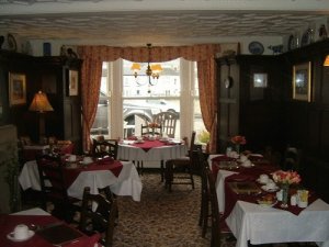 Potters Mooring Hotel