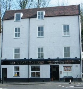 Hostel Alma and Cafe Express