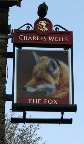 The Fox At Farthinghoe in Cotswolds