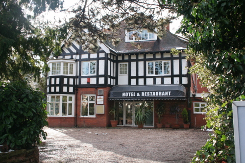 Wake Green Lodge Hotel