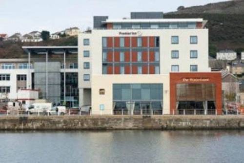 Premier Inn Swansea Waterfront