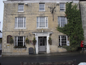 Falcon Hotel