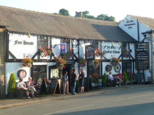 Ye Olde Cheshire Cheese Inn