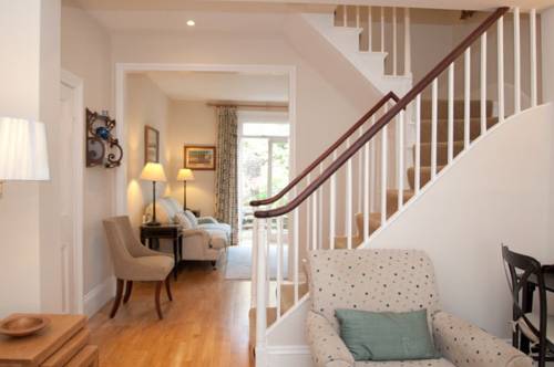 Vive Unique Holiday Home Brook Green