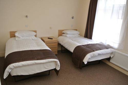 Central Hotel Golders Green