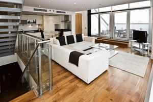Deluxe Apartments @ The Edge