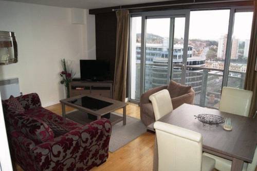 Cranbrook House Serviced Apartments