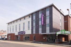 Premier Inn Exeter Central St. Davids