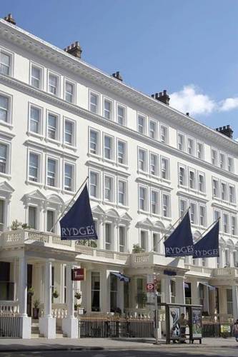 Rydges Kensington Hotel