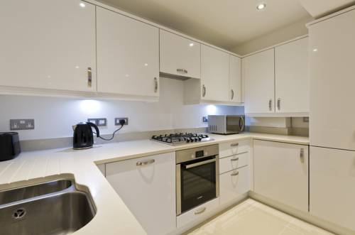 Sloan Court Lux. Apartment
