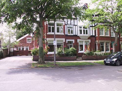 Acorn Lodge