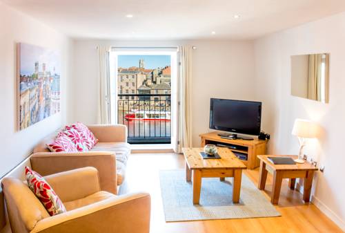 Centurion Square Apartment
