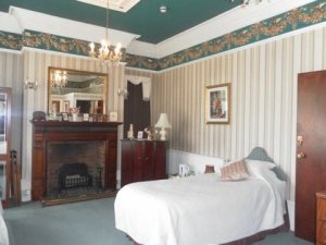 The Knoll Guesthouse