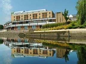 Holiday Inn London Brentford Lock