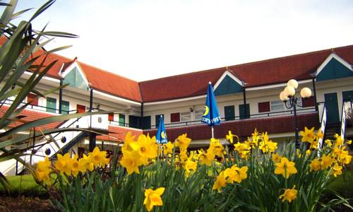 The Town and Country Lodge