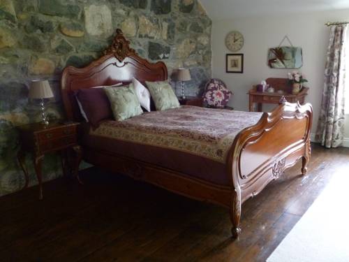 Fron Oleu Bed and Breakfast