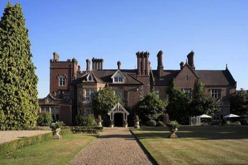 Alexander House Hotel and Utopia Spa