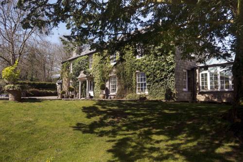 Cabilla Manor