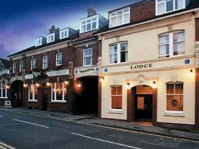 GlobeTrotters Lodge and Restaurant