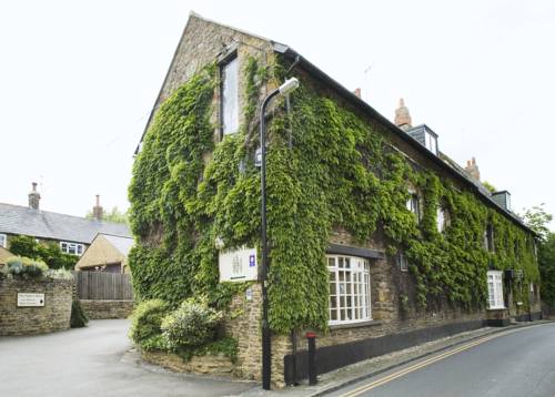4 5 Star Luxury Hotels In Wellingborough Bed Breakfast Uk Com 2 The Poplars Hotel