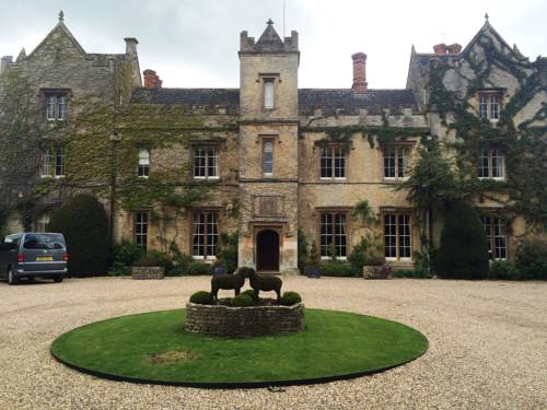 The Manor at Weston On The Green