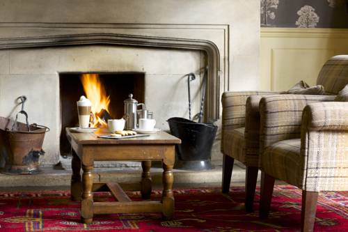 The Hare and Hounds Hotel