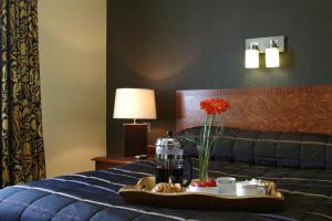 Classic Royal Chace Hotel - London