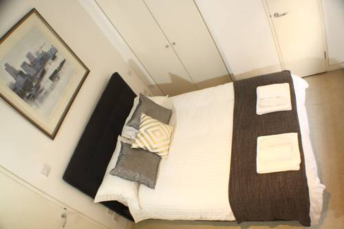 Saint Paul's Apartment