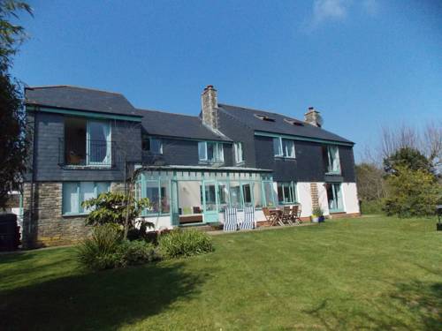 Trecarne House