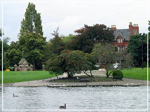 Blenheim Lakeside Hotel