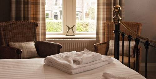The Poplars Rooms and Cottages