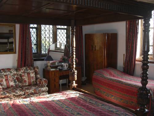Bolebroke Castle