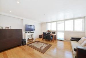 Oxford Street James St Apartments