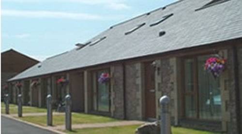 Longlands Inn and Cottages