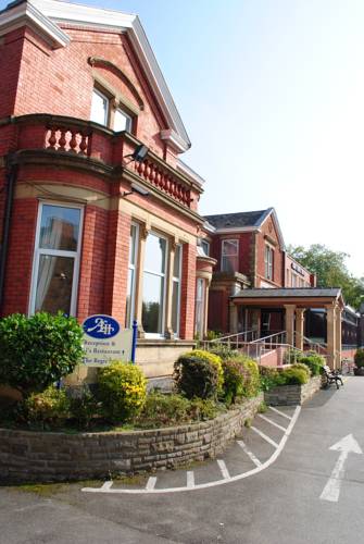 Alma Lodge Hotel