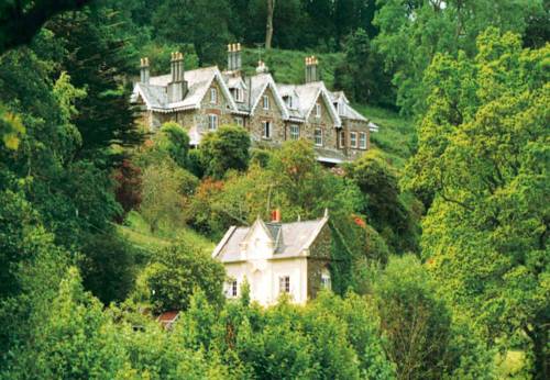 Hazelwood House