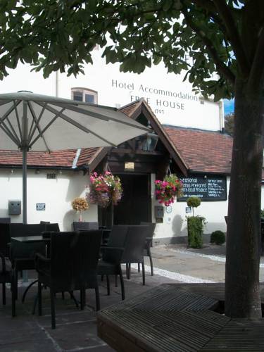 The Littleton Arms