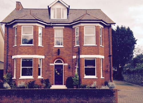 The Groveside Guest House