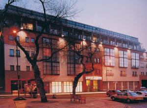Apex International Hotel and Restaurant
