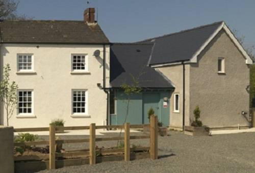 Swmbarch House