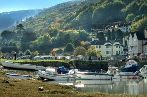 The Cafe at Porlock Weir With Rooms