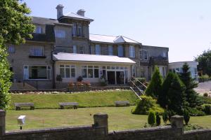Melville Hall Hotel and Summerhill Restaurant